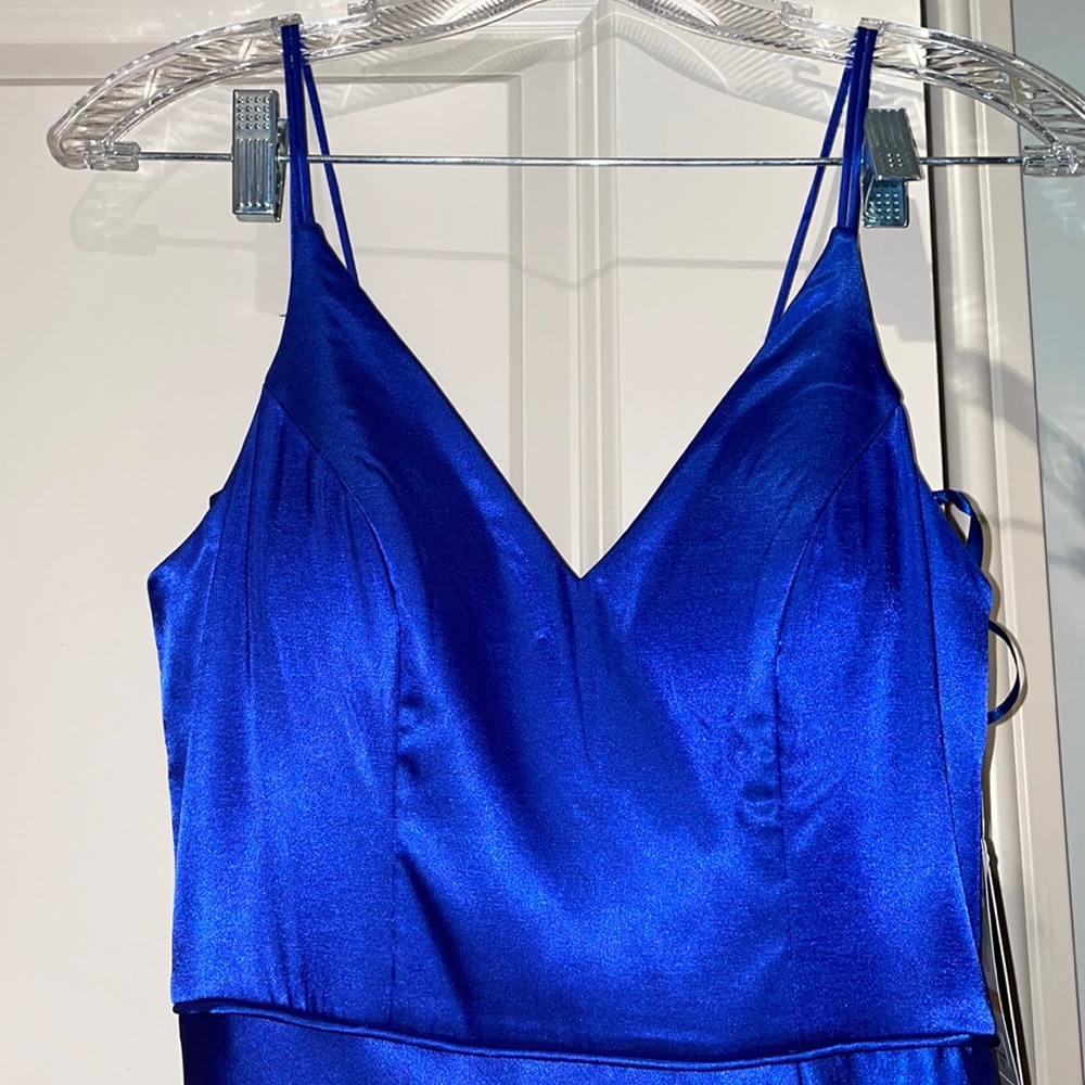 PROM DRESS!! - Picture 4 of 4